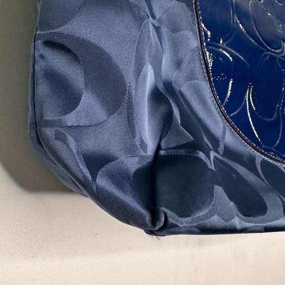 Coach | Blue Signature Laura Nylon Patent Leather Tote Bag - Picture 12 of 16